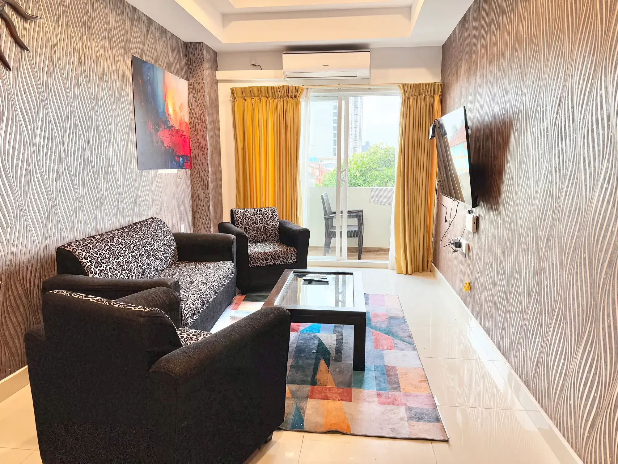 Living room with balcony doors